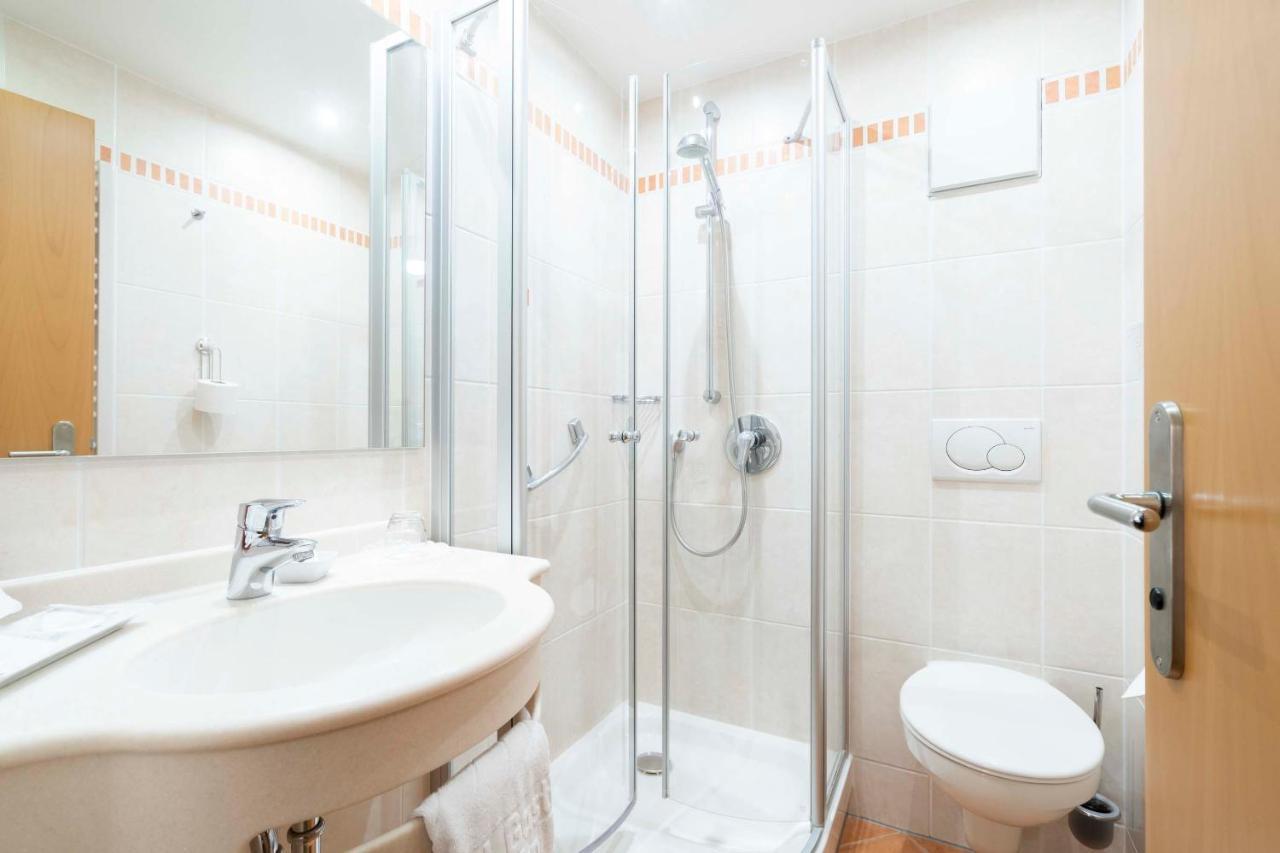 Hotel Brauerei Gasthof Hoehn Меммельсдорф Экстерьер фото